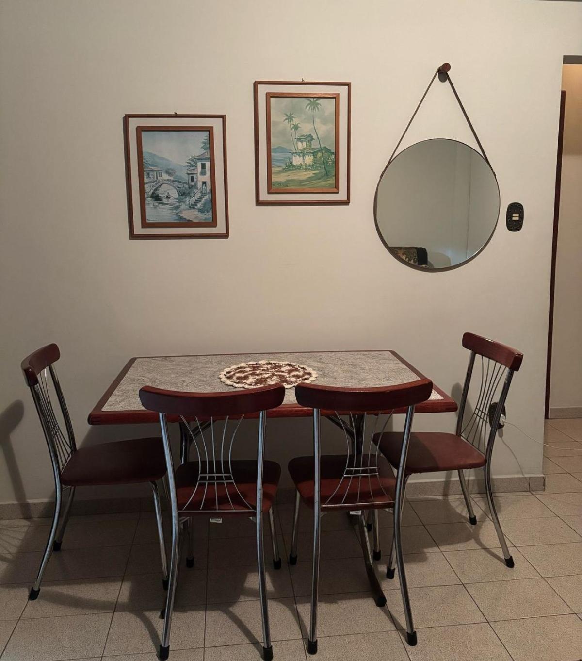 Aconchegante No Centro De Apartamento